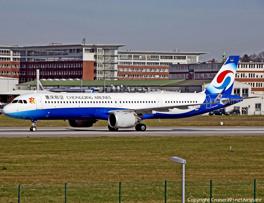Chongqing Airlines Airbus A321-253NX (D-AVYM) | Photo 389604