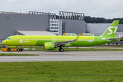 S7 Airlines Airbus A321-271NX (D-AVYM) at  Hamburg - Finkenwerder, Germany
