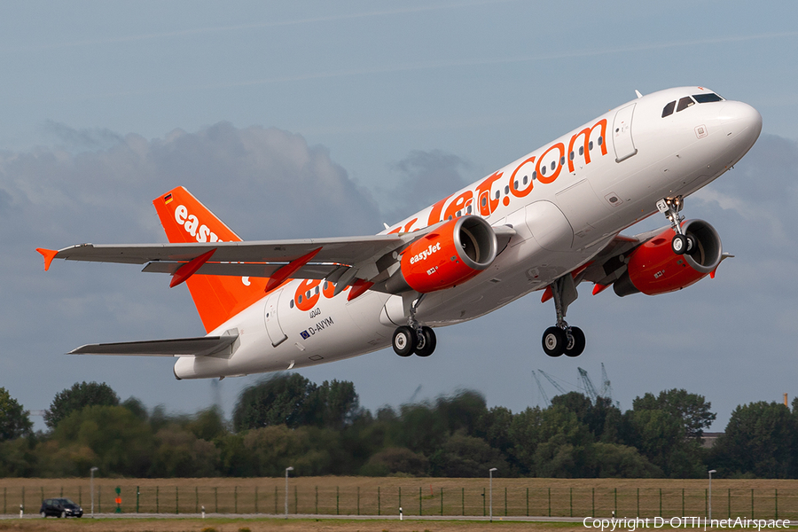 easyJet Airbus A319-111 (D-AVYM) | Photo 277864