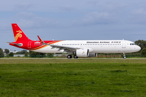 Shenzhen Airlines Airbus A321-271NX (D-AVYN) at  Hamburg - Finkenwerder, Germany