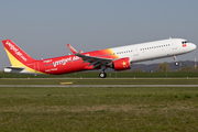 VietJet Air Airbus A321-271N (D-AVYN) at  Hamburg - Finkenwerder, Germany