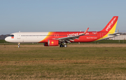 VietJet Air Airbus A321-271NX (D-AVYO) at  Hamburg - Finkenwerder, Germany