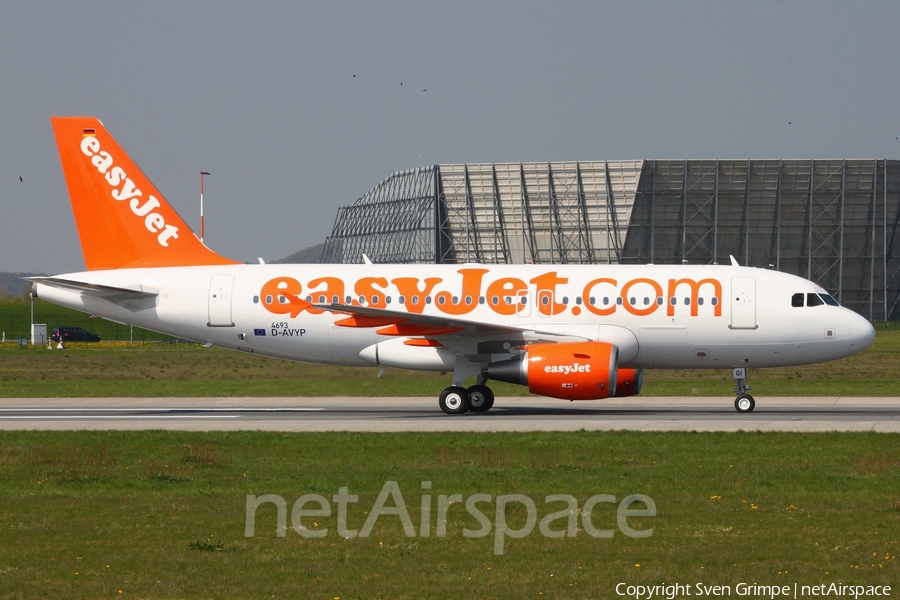 easyJet Airbus A319-111 (D-AVYP) | Photo 440716