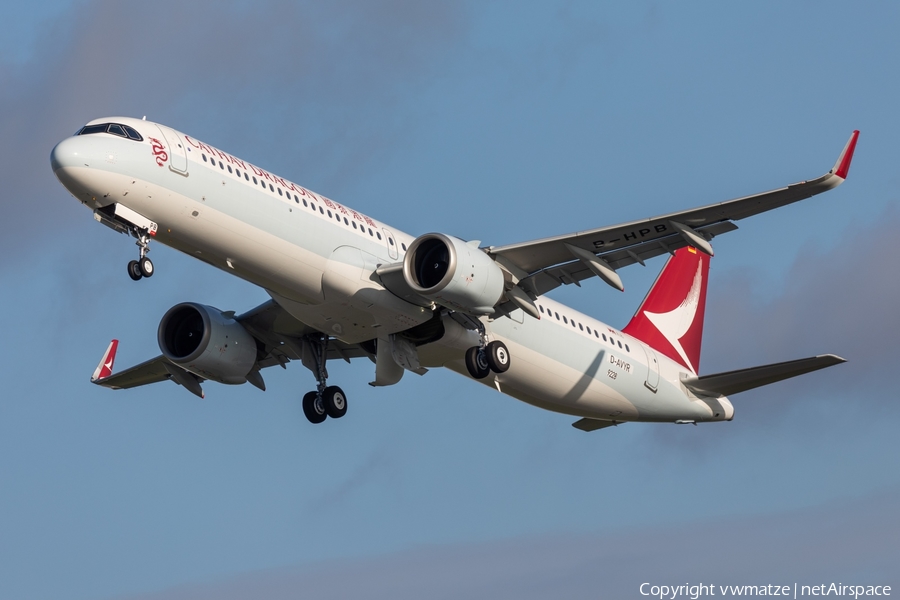 Cathay Dragon Airbus A321-251NX (D-AVYR) | Photo 409407