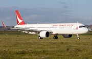 Cathay Dragon Airbus A321-251NX (D-AVYR) at  Hamburg - Finkenwerder, Germany