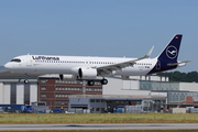 Lufthansa Airbus A321-271NX (D-AVYU) at  Hamburg - Finkenwerder, Germany