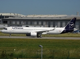 Lufthansa Airbus A321-271NX (D-AVYU) at  Hamburg - Finkenwerder, Germany