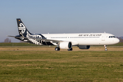 Air New Zealand Airbus A321-271NX (D-AVZA) at  Hamburg - Finkenwerder, Germany