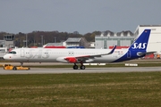 SAS - Scandinavian Airlines Airbus A321-253NX (D-AVZA) at  Hamburg - Finkenwerder, Germany