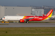 VietJet Air Airbus A321-271N (D-AVZA) at  Hamburg - Finkenwerder, Germany