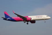 Wizz Air UK Airbus A321-271NX (D-AVZA) at  Hamburg - Fuhlsbuettel (Helmut Schmidt), Germany