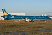 Vietnam Airlines Airbus A321-231 (D-AVZB) at  Hamburg - Finkenwerder, Germany