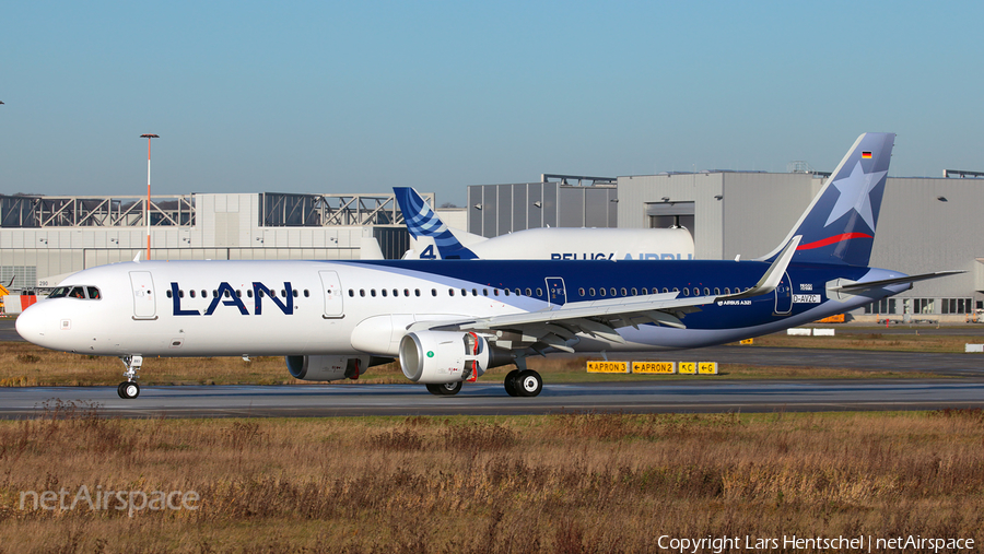 LAN Airlines Airbus A321-211 (D-AVZC) | Photo 92805
