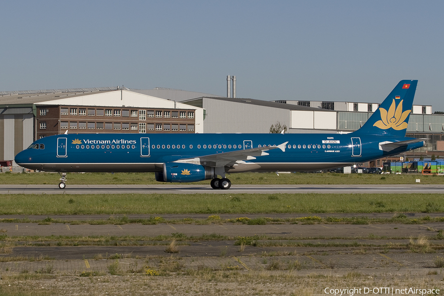 Vietnam Airlines Airbus A321-231 (D-AVZC) | Photo 277669