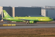 S7 Airlines Airbus A321-271N (D-AVZE) at  Hamburg - Finkenwerder, Germany