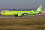 S7 Airlines Airbus A321-271N (D-AVZE) at  Hamburg - Finkenwerder, Germany