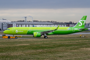 S7 Airlines Airbus A321-271N (D-AVZE) at  Hamburg - Finkenwerder, Germany