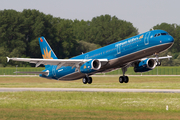 Vietnam Airlines Airbus A321-231 (D-AVZG) at  Hamburg - Finkenwerder, Germany