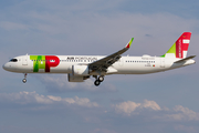 TAP Air Portugal Airbus A321-251NX (D-AVZH) at  Hamburg - Finkenwerder, Germany