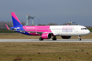 Wizz Air Airbus A321-271NX (D-AVZH) at  Hamburg - Finkenwerder, Germany