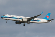 China Southern Airlines Airbus A321-271N (D-AVZL) at  Hamburg - Fuhlsbuettel (Helmut Schmidt), Germany