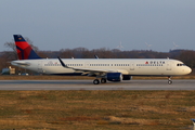 Delta Air Lines Airbus A321-211 (D-AVZL) at  Hamburg - Finkenwerder, Germany