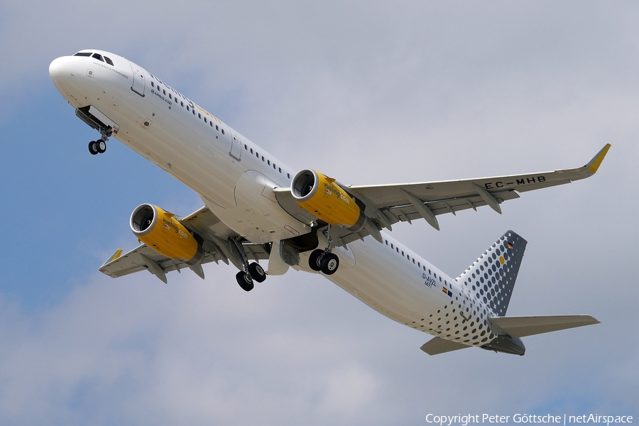 Vueling Airbus A321-231 (D-AVZL) | Photo 80036