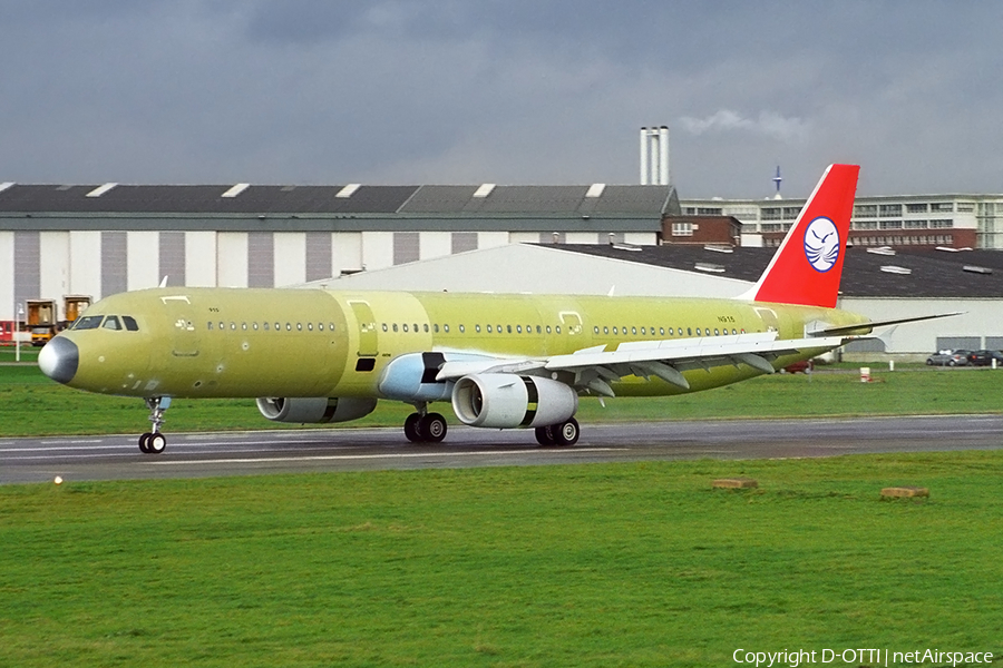 Sichuan Airlines Airbus A321-231 (D-AVZM) | Photo 367951