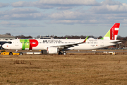 TAP Air Portugal Airbus A321-251NX (D-AVZM) at  Hamburg - Finkenwerder, Germany