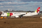 TAP Air Portugal Airbus A321-251NX (D-AVZM) at  Hamburg - Finkenwerder, Germany