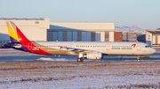 Asiana Airlines Airbus A321-231 (D-AVZN) at  Hamburg - Finkenwerder, Germany