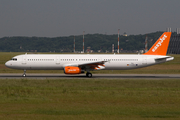 easyJet Airbus A321-231 (D-AVZO) at  Hamburg - Finkenwerder, Germany