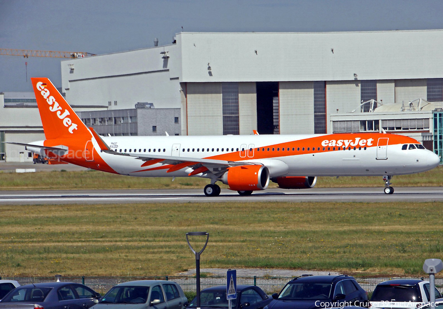 easyJet Airbus A321-251NX (D-AVZO) | Photo 399285