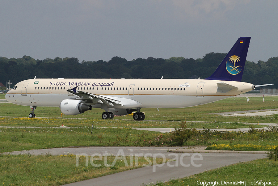 Saudi Arabian Airlines Airbus A321-211 (D-AVZP) | Photo 398542