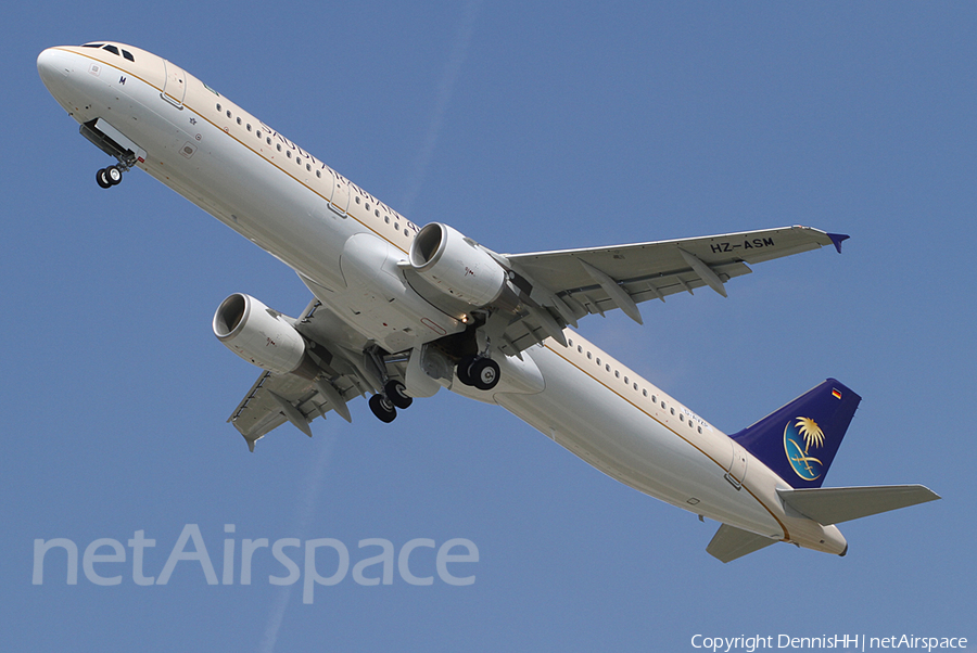 Saudi Arabian Airlines Airbus A321-211 (D-AVZP) | Photo 398543