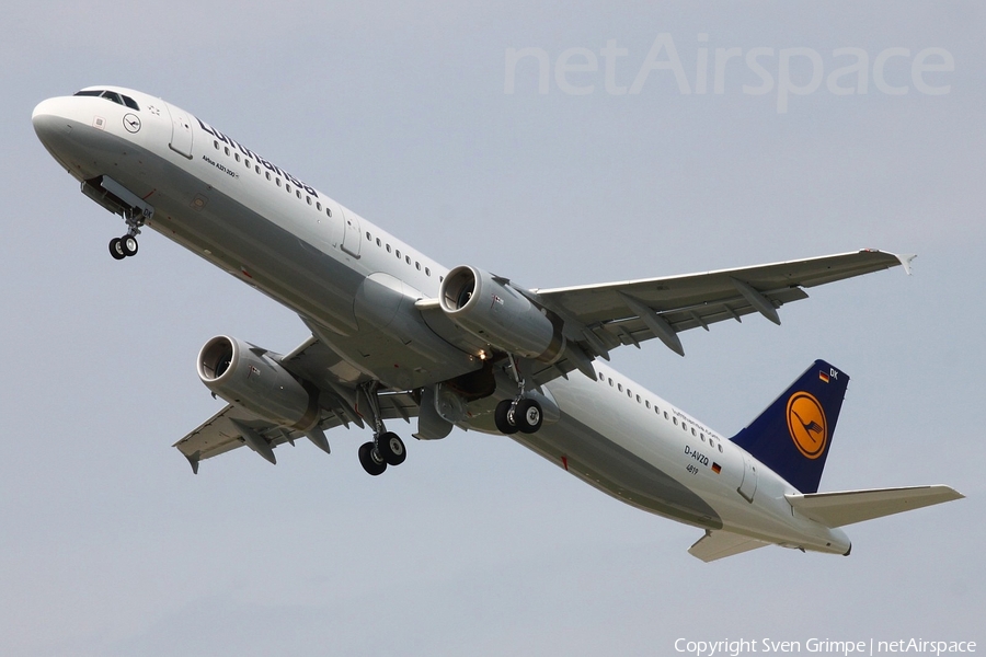 Lufthansa Airbus A321-231 (D-AVZQ) | Photo 23020