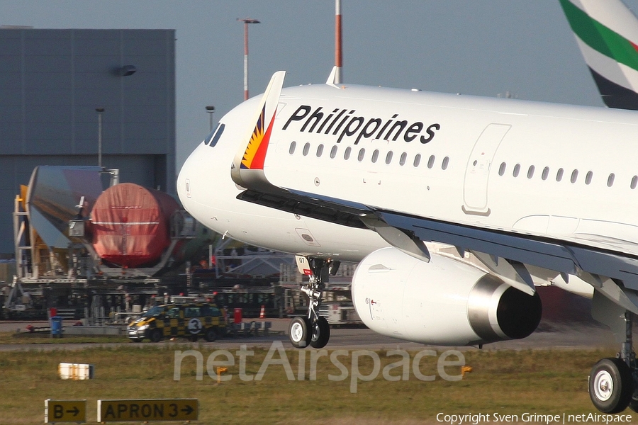 Philippine Airlines Airbus A321-231 (D-AVZR) | Photo 34396