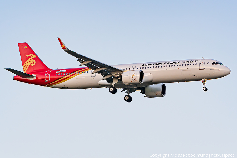 Shenzhen Airlines Airbus A321-271NX (D-AVZR) | Photo 536695