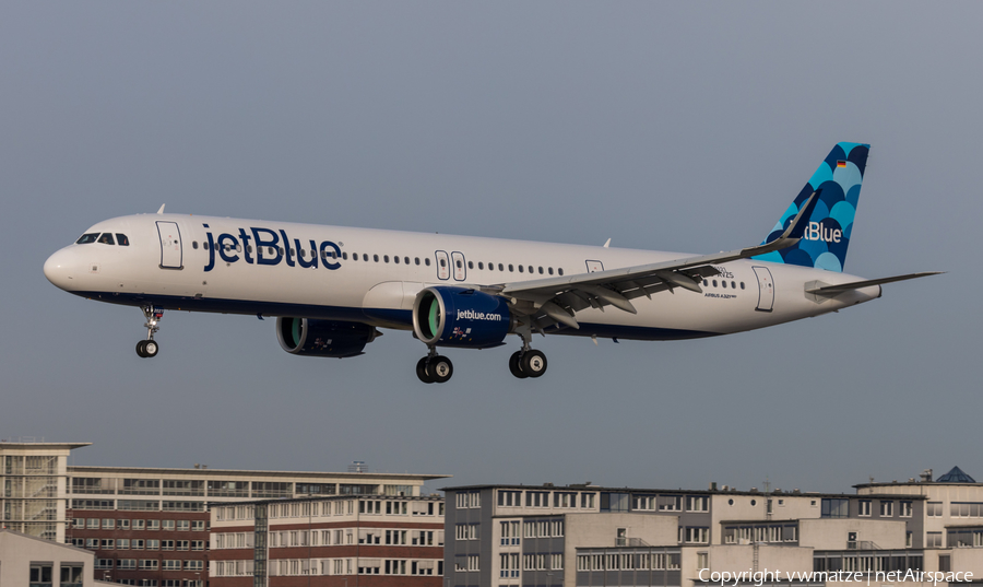 JetBlue Airways Airbus A321-271NX (D-AVZS) | Photo 364693