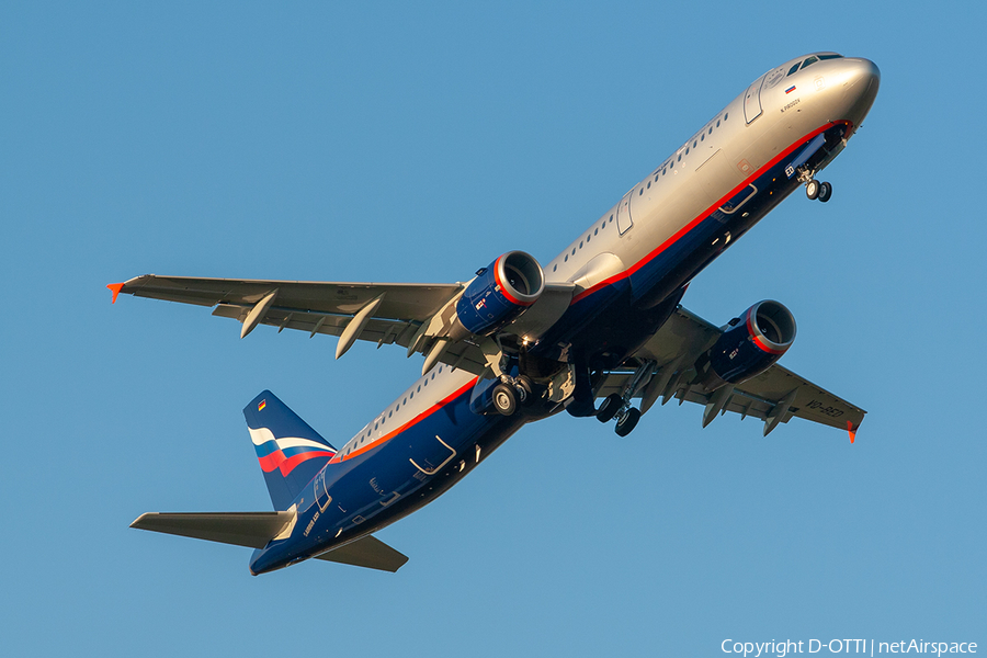 Aeroflot - Russian Airlines Airbus A321-211 (D-AVZT) | Photo 278595