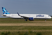 JetBlue Airways Airbus A321-271NX (D-AVZU) at  Hamburg - Finkenwerder, Germany