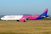 Wizz Air Airbus A321-231 (D-AVZU) at  Hamburg - Finkenwerder, Germany