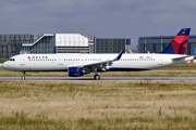 Delta Air Lines Airbus A321-211 (D-AVZX) at  Hamburg - Finkenwerder, Germany