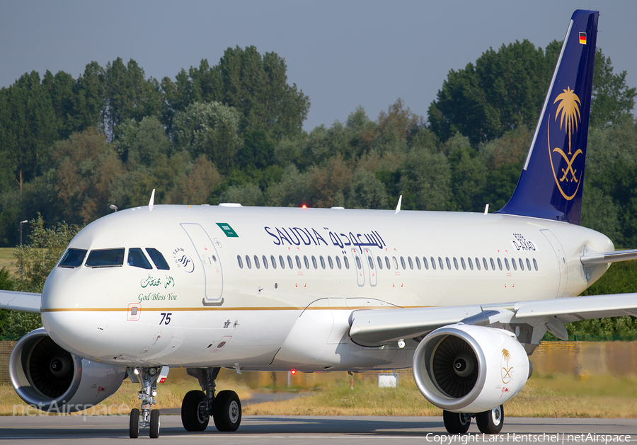 Saudi Arabian Airlines Airbus A320-214 (D-AXAD) | Photo 245861