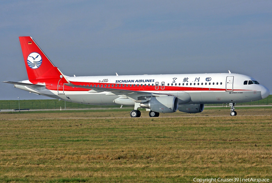 Sichuan Airlines Airbus A320-214 (D-AXAF) | Photo 92211