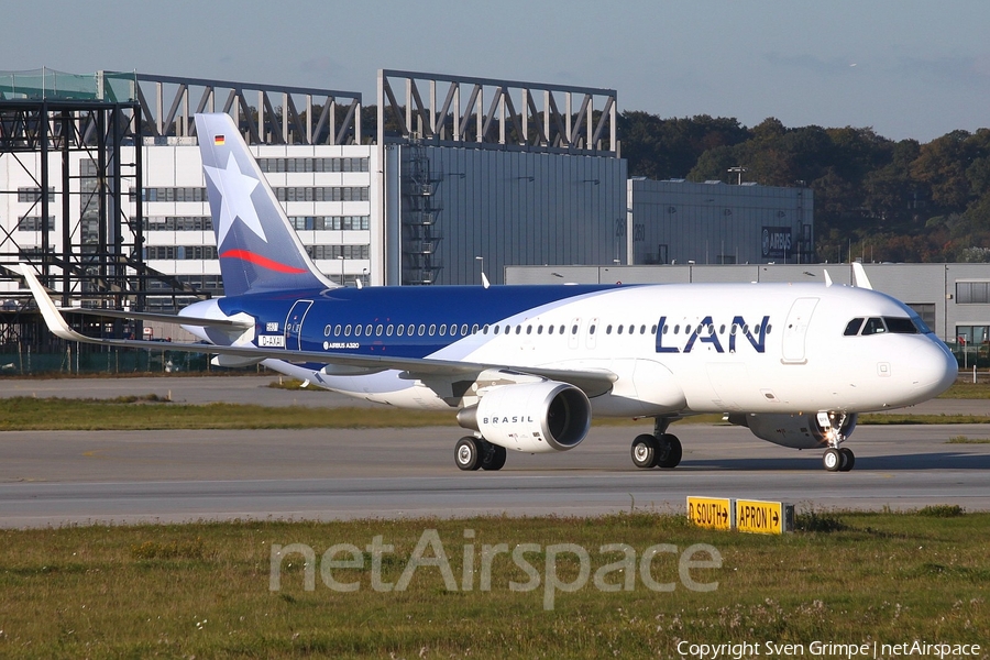LAN Airlines Airbus A320-214 (D-AXAI) | Photo 32608