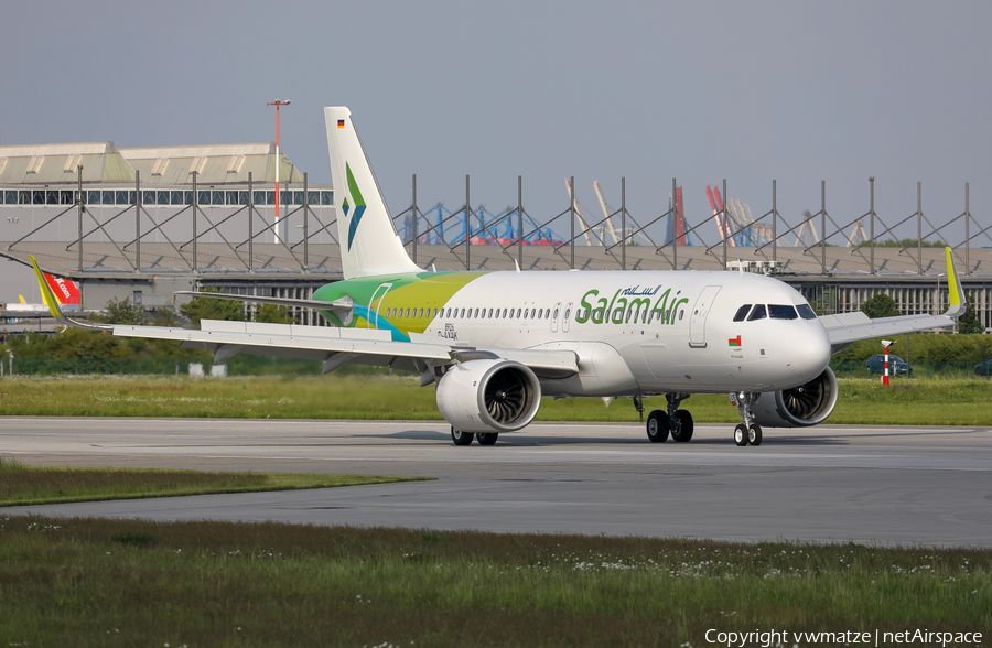 Salam Air Airbus A320-251N (D-AXAK) | Photo 322644
