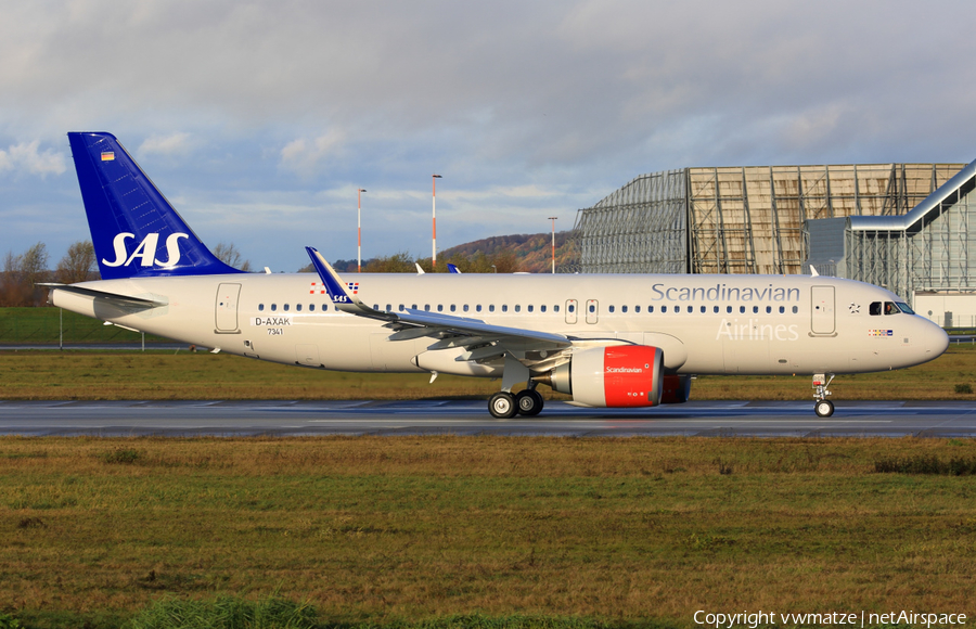 SAS - Scandinavian Airlines Airbus A320-251N (D-AXAK) | Photo 131261