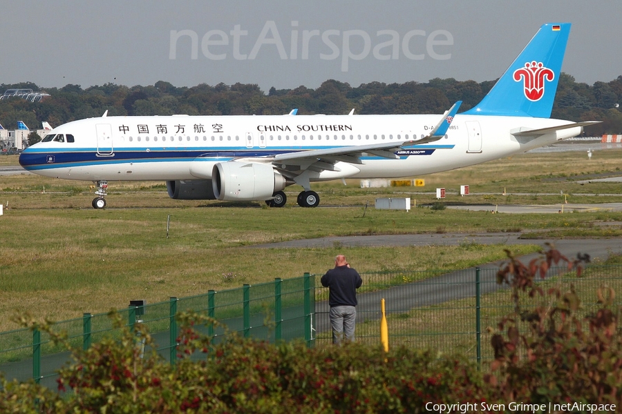 China Southern Airlines Airbus A320-251N (D-AXAL) | Photo 349226