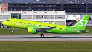 S7 Airlines Airbus A320-271N (D-AXAS) at  Hamburg - Finkenwerder, Germany